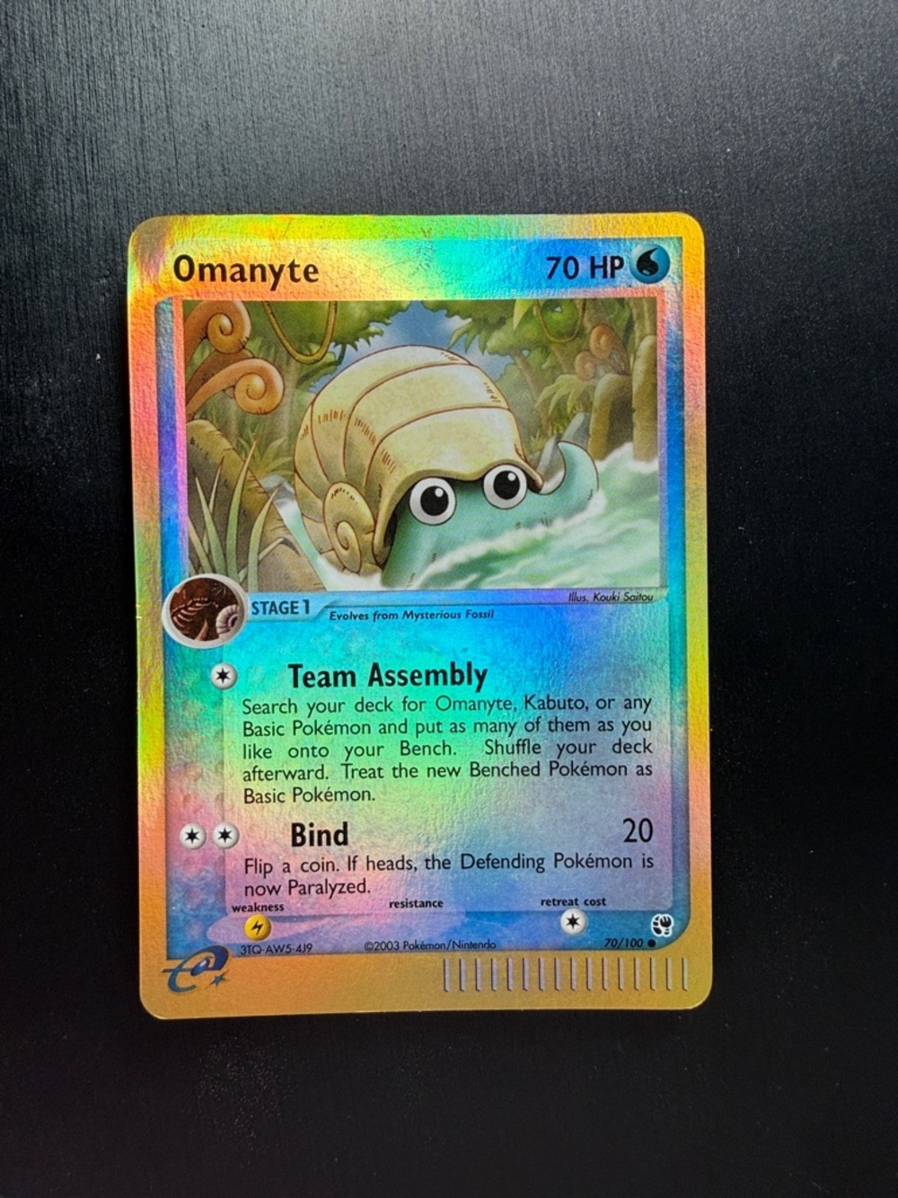 Pokemon Omanyte Holo Trading Card - Yellow Border, Blue Artwork 2003